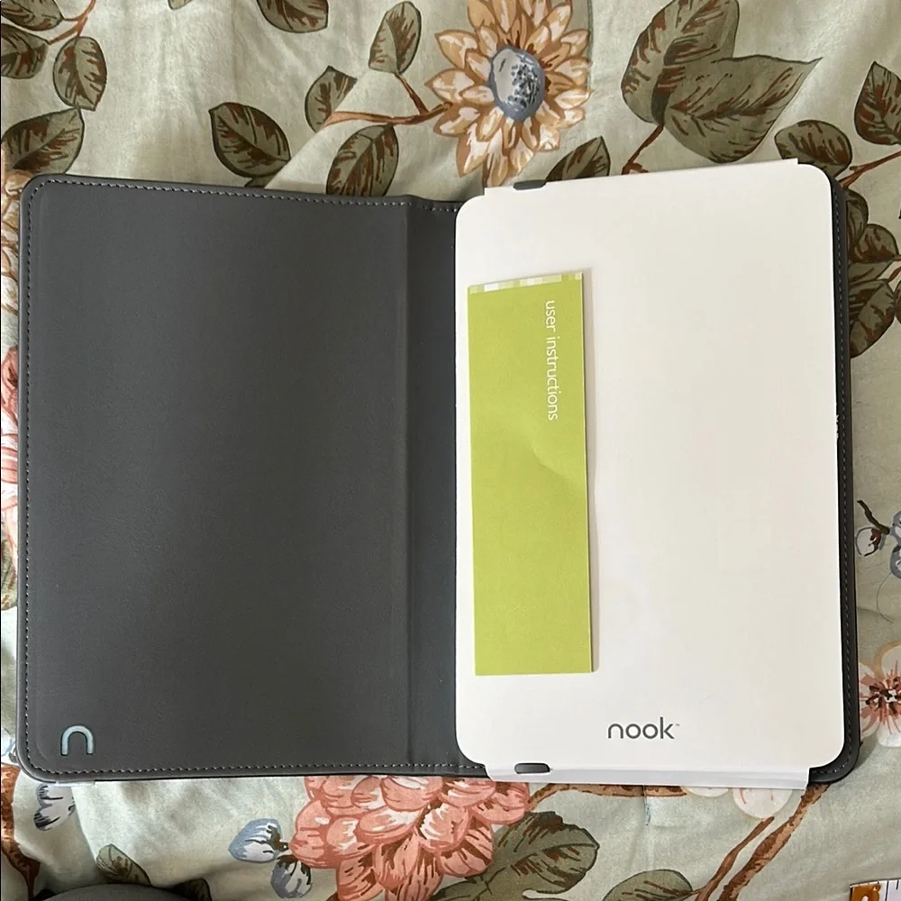 Nook Gray Tablet Case